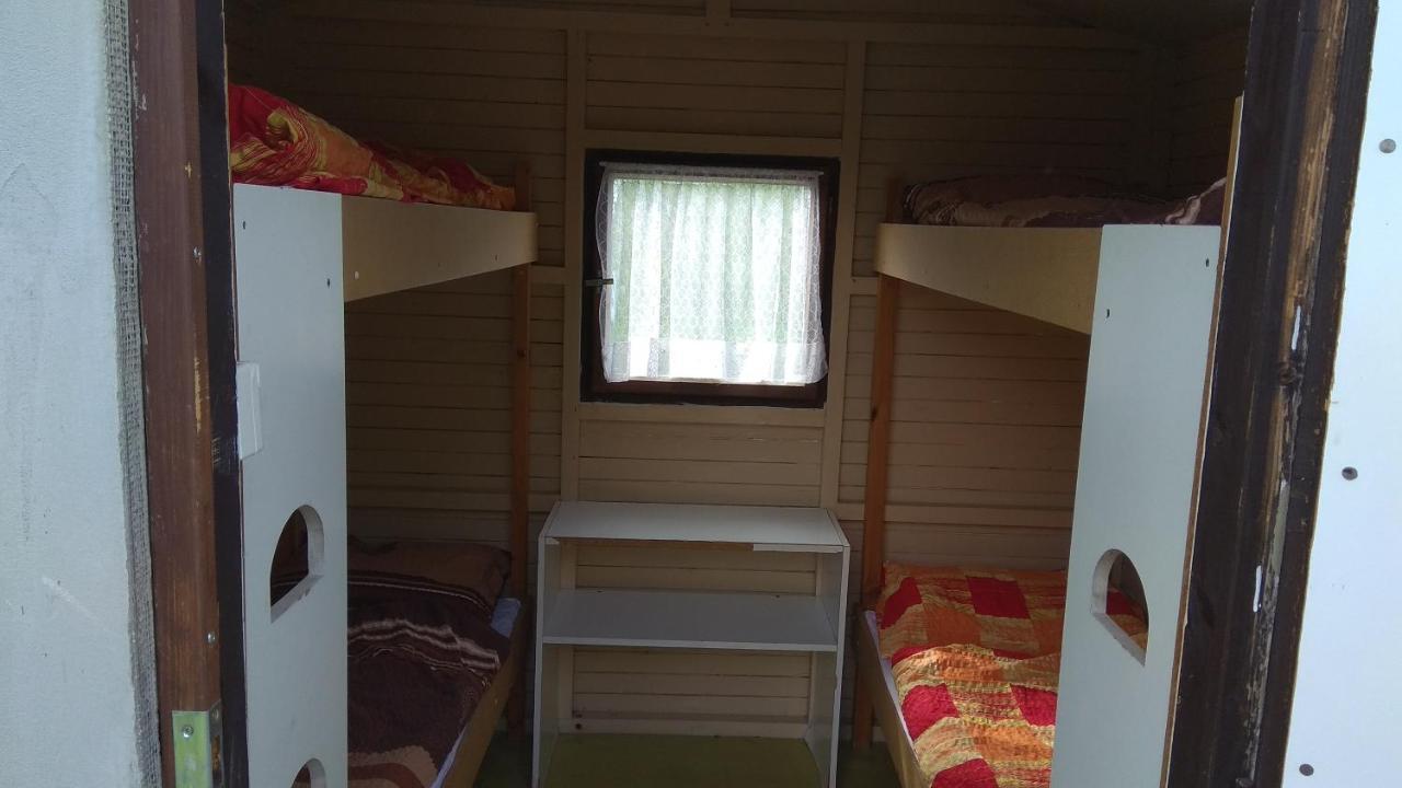 ホテルCamp Oaza Chudcice エクステリア 写真